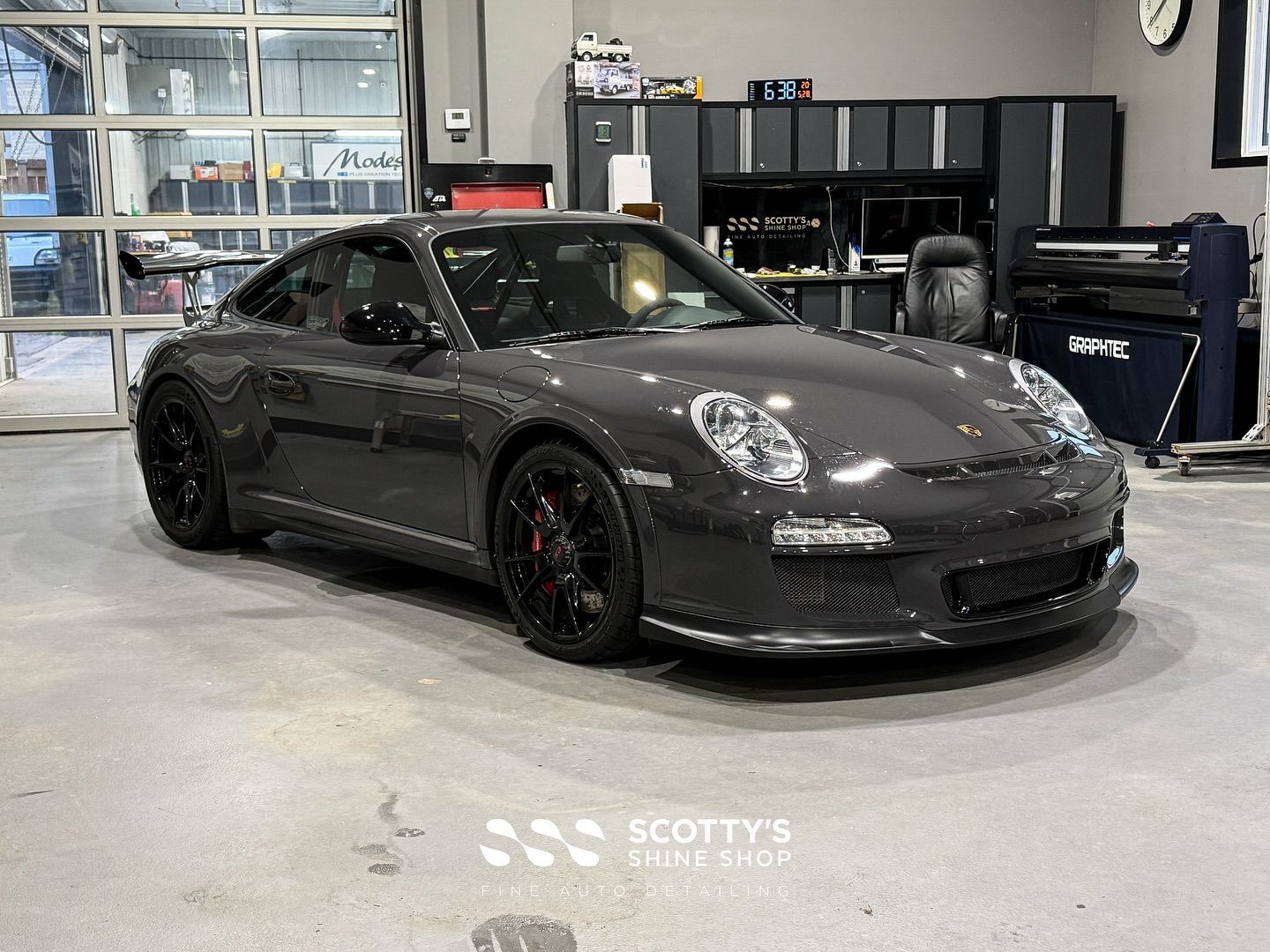 2010 Porsche 911 GT3RS Transformation at Scotty’s Shine Shop ?
This stunning track-ready legend rec