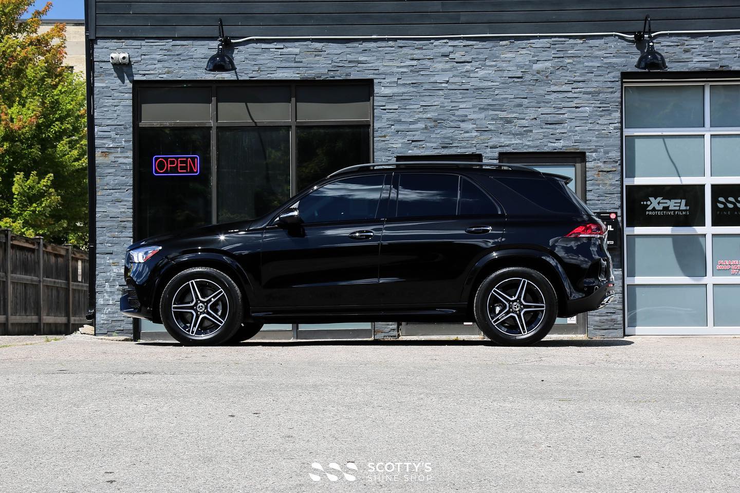 2022 Mercedes GLE450 Paint Correction and Modesta BC-04 Nano-Titanium Glass Coating and BC-06 Wheel Coating side view London ontario