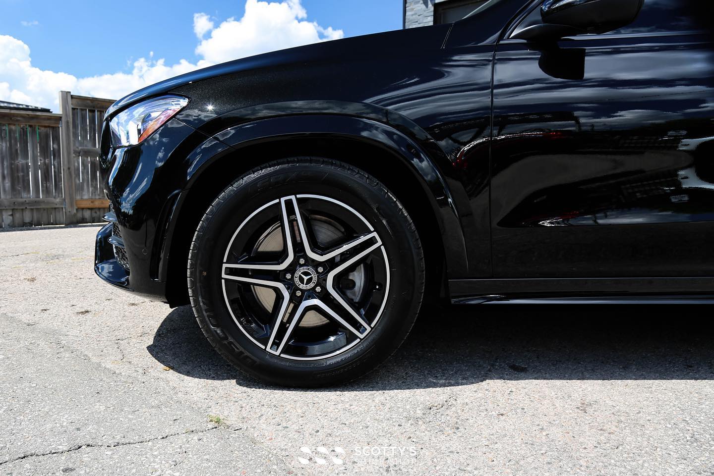 2022 Mercedes GLE450 Paint Correction and Modesta BC-04 Nano-Titanium Glass Coating and BC-06 Wheel Coating side view wheel close up London ontario