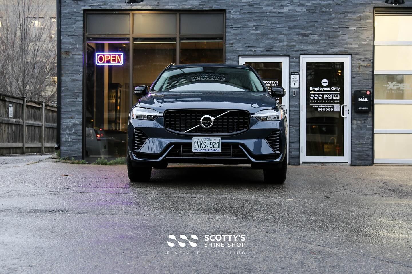 2023 Volvo XC60 Xpel Fusion Ceramic Coating front end view London, Ont Canada