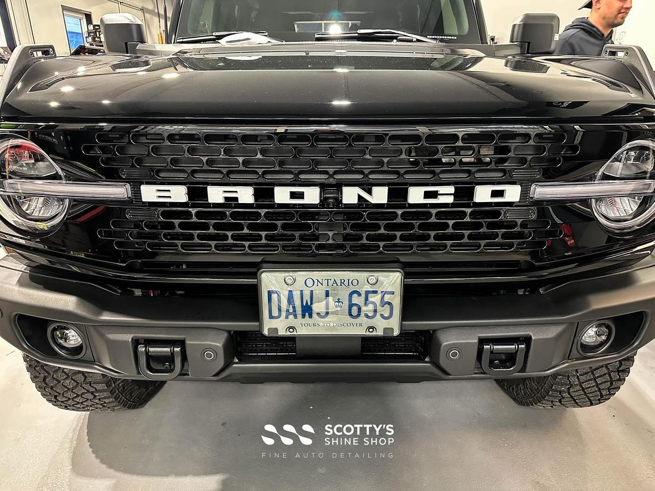 2024 Ford Bronco Paint Correction and Ceramic Coating and Emblem Black Out Before London, Ontario Canada