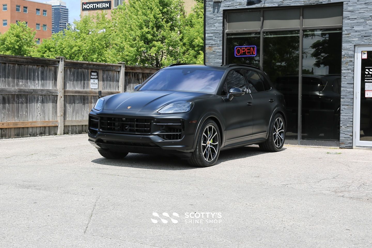 2024 Porsche Cayenne E-Hybrid Premium Suntek Ultra Matte Paint Protection Film and Llumar Formula 1 Stratos Ceramic Window Tint London, Ontario Canada