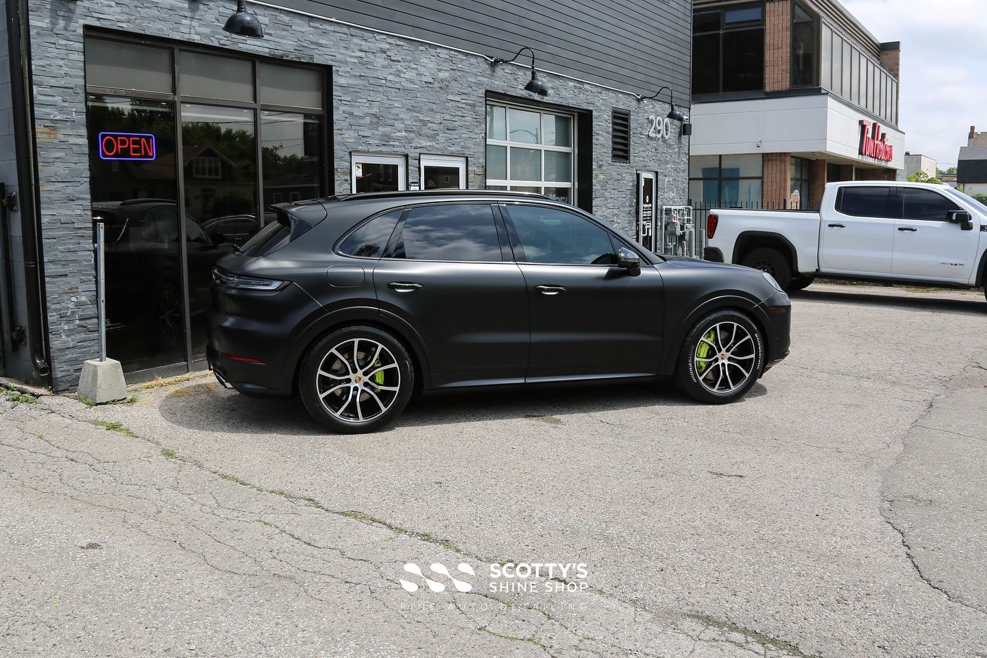 2024 Porsche Cayenne E-Hybrid Premium Suntek Ultra Matte Paint Protection Film and Llumar Formula 1 Stratos Ceramic Window Tint side view London, Ontario