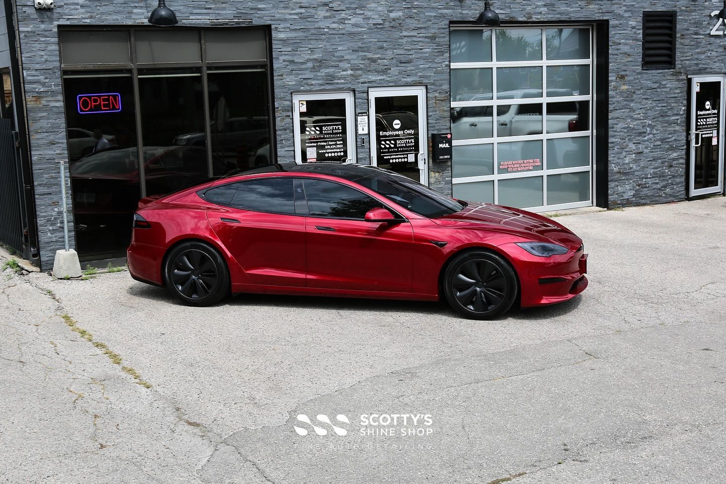 2024 Tesla Model S Premium Suntek Reaction Paint Protection Film and Llumar Formula 1 Stratos Ceramic Window Tint London, ON
