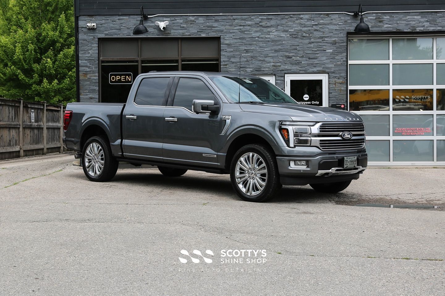 2025 Ford F-150 Platinum Llumar Formula 1 Stratos Ceramic Window Tint, Light Paint Correction, Modesta BC-X Ceramic Coating London, Ontario