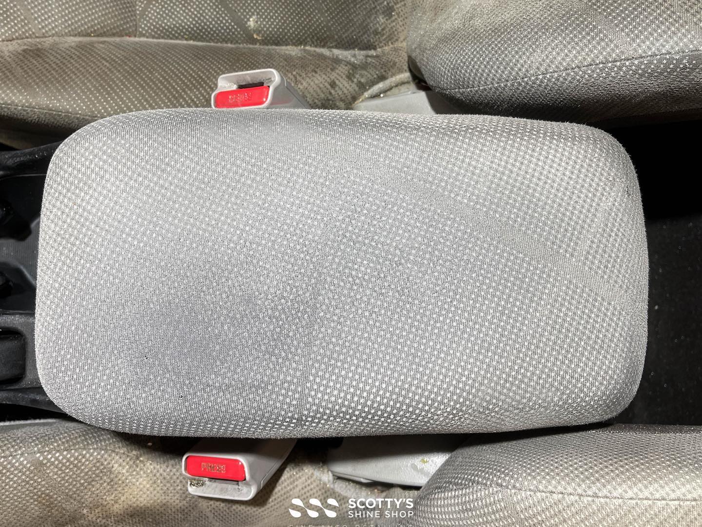 Before and After - Arm Rest Shampoo honda civic after