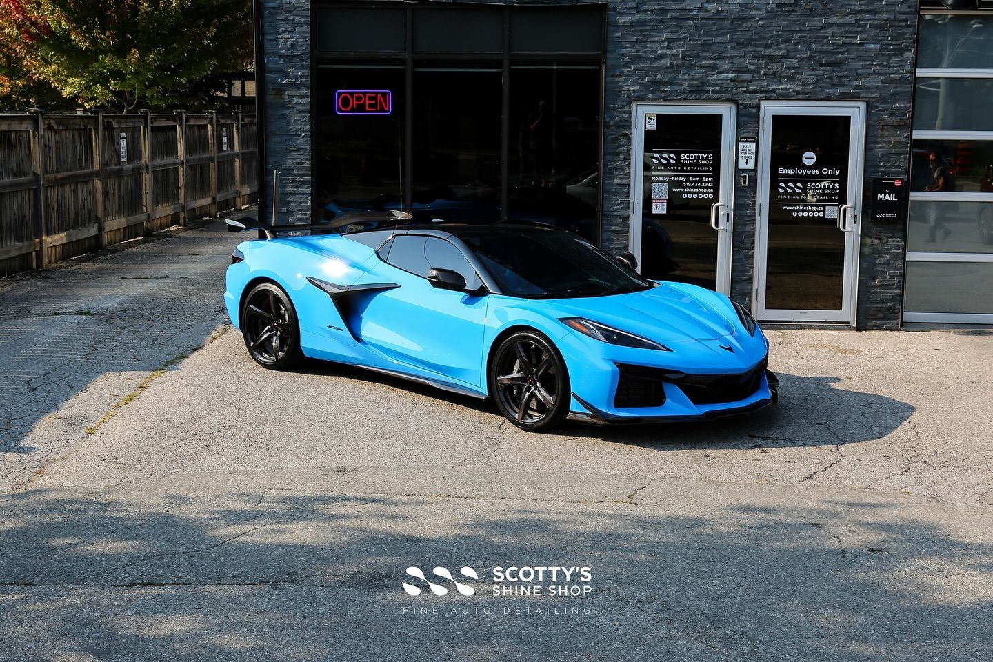 Chevrolet Corvette C8 Z06 Suntek Ultra Paint Protection Film side view London, Ontario Canada