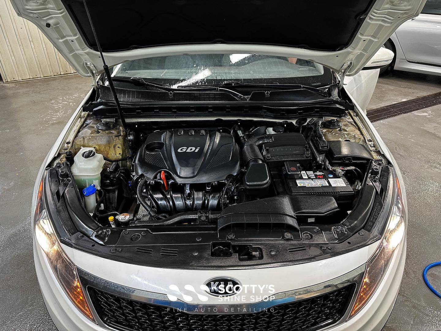 Kia Optima GDi Engine Compartment Cleaning after London, Canada