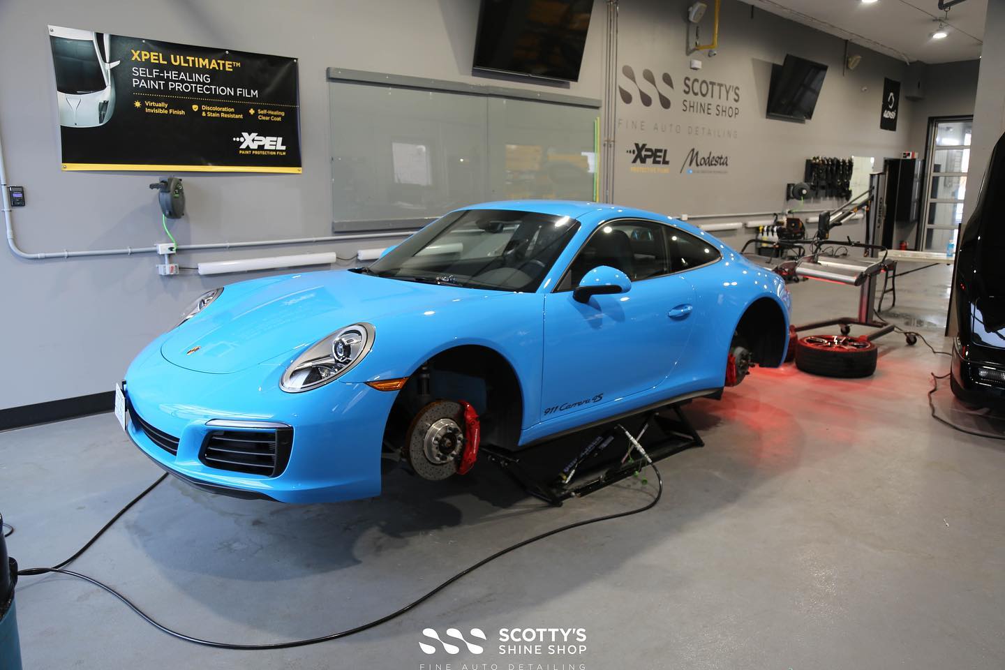 Porsche 911 Ceramic Window Tint and Modesta Wheel Coating London