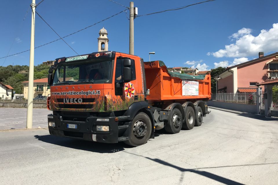 Mezzo per servizi ecologici