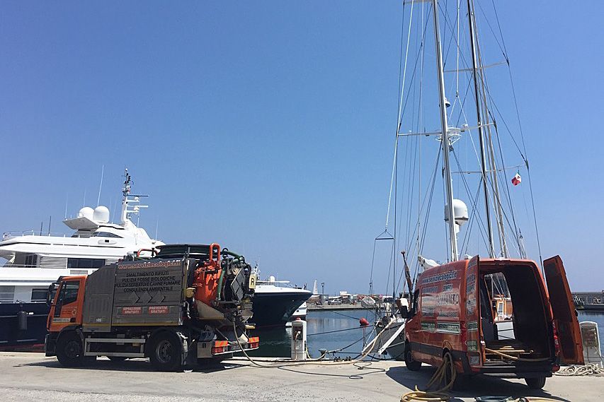 TANK CLEANING BARCHE E YACHT