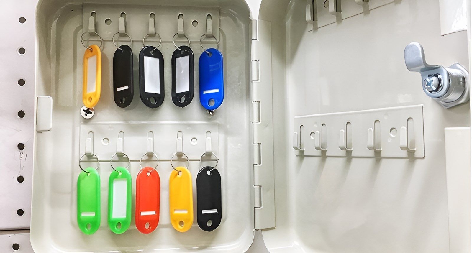 A Key Box Filled With Lots of Different Colored Keys — Darwin Lock & Key In Coconut Grove, NT