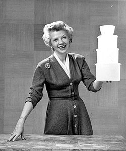 Brownie Wise - Vice Presidente da Tupperware Internacional