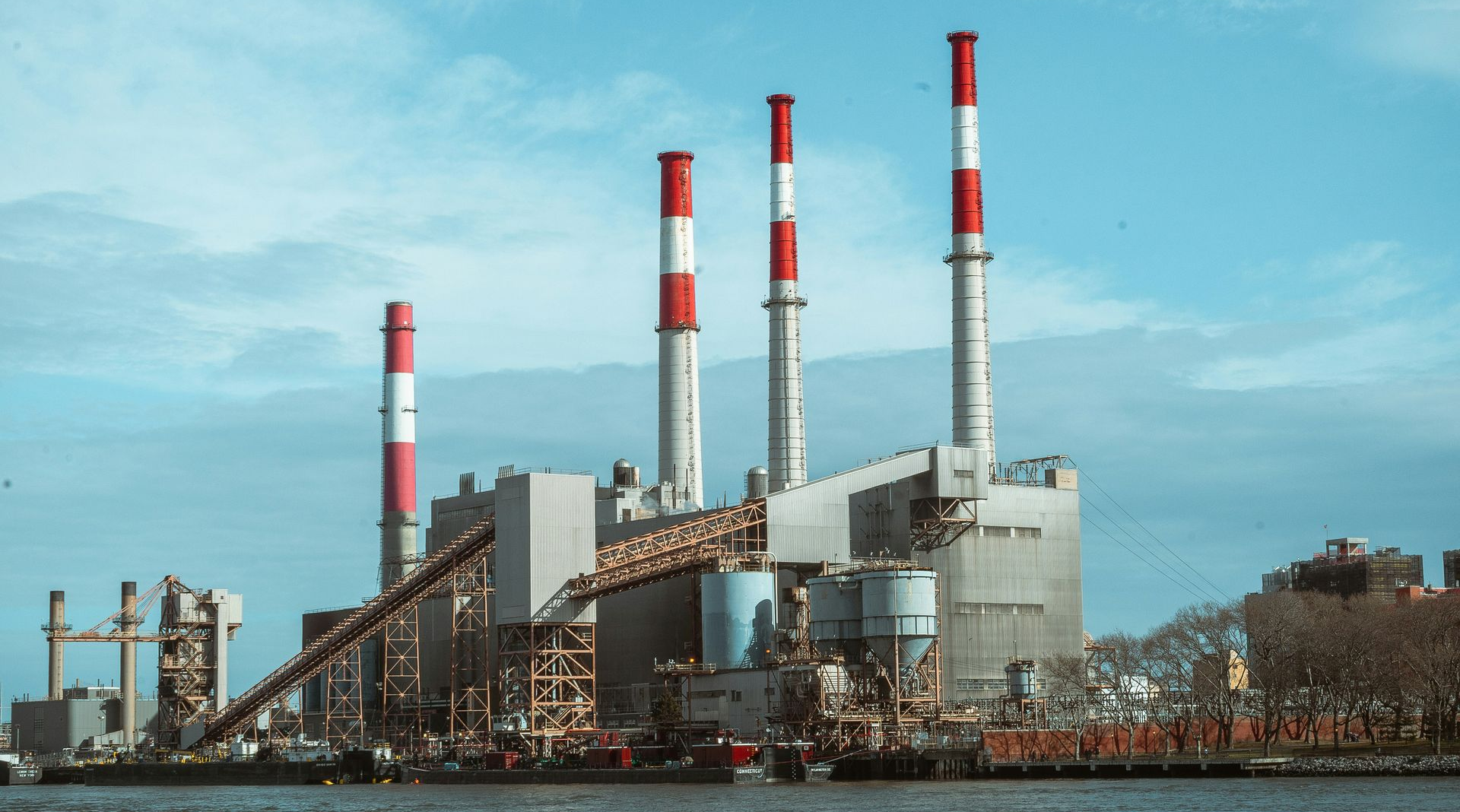 Voormalige verffabriek in Rotterdam krijgt nieuw leven als groene woon- en werkwijk