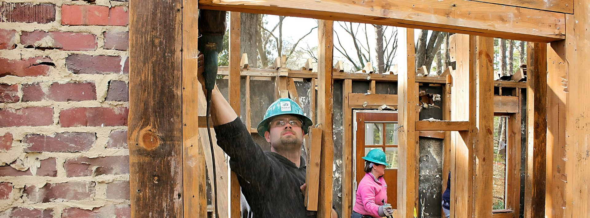 Jonge vakmensen maken installatie- en bouwbedrijven aantrekkelijk voor overname
