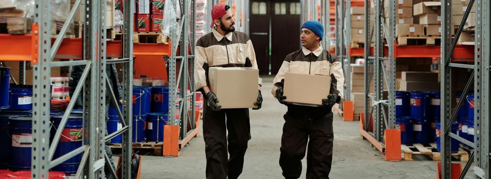 Welke cursussen zijn de moeite waard om te volgen vóór vertrek naar werk in Nederland? Welke cursussen zijn de moeite waard om te volgen vóór vertrek naar werk in Nederland?