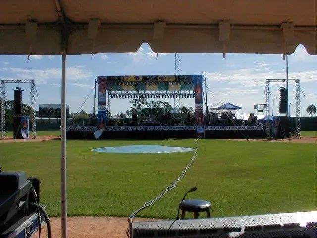 A stage with a sign that says ' florida ' on it
