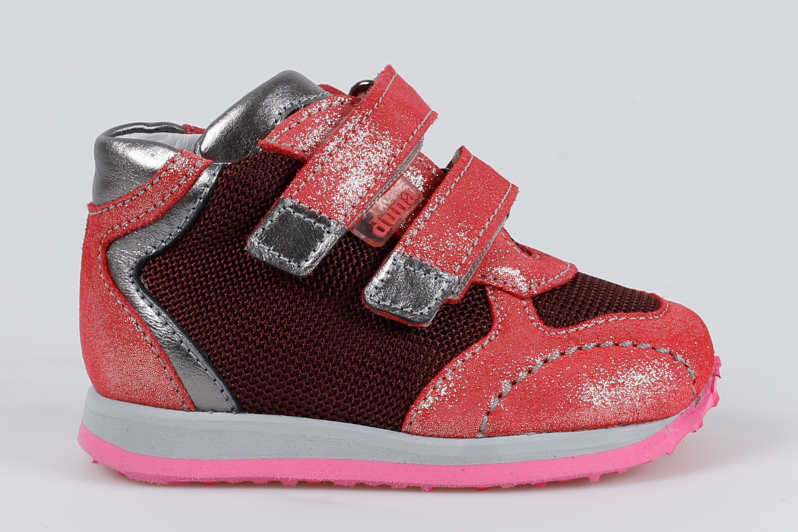 נעלי פעוטות נוצצות בצבע אדום וחום עם רצועות ולקרו וסוליה אפורה/ורודה.