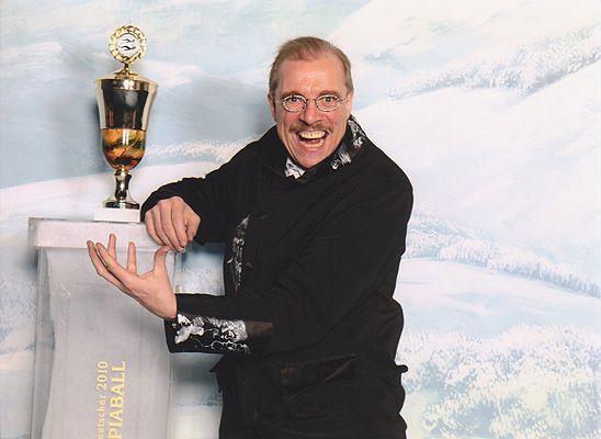 Jo Herz Karikaturist Action Painter Hand Painter Shows Firmenlogos Fimenspezials Werbung