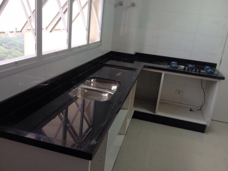 Pia de Cozinha em Mármore no Site da Marmoraria Dom Pedro