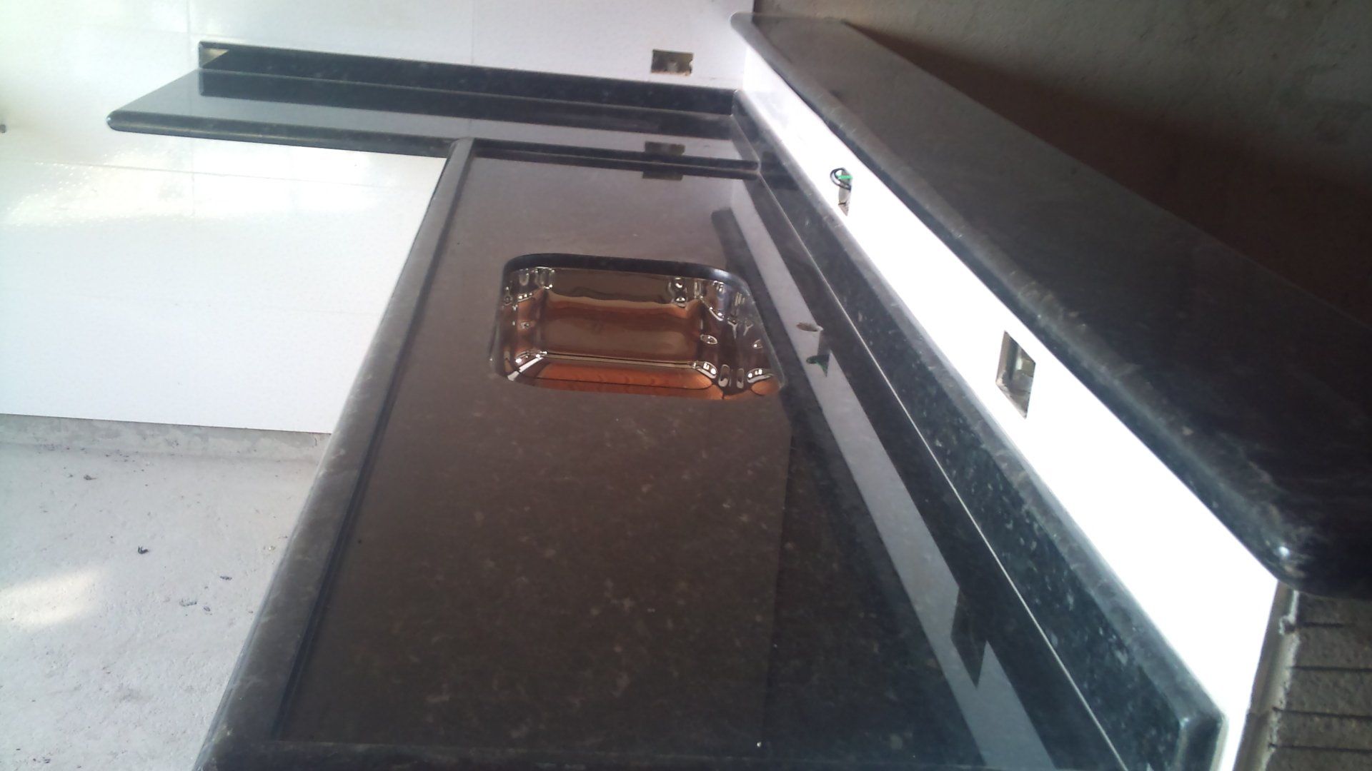 Pia de Cozinha em Mármore no Site da Marmoraria Dom Pedro