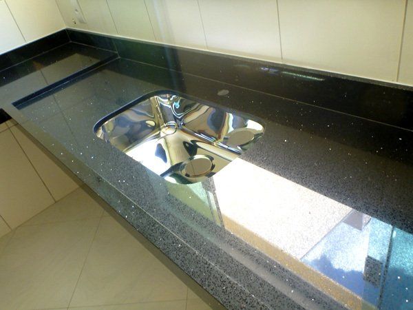 Pia de Cozinha em Granito no Site da Marmoraria Dom Pedro