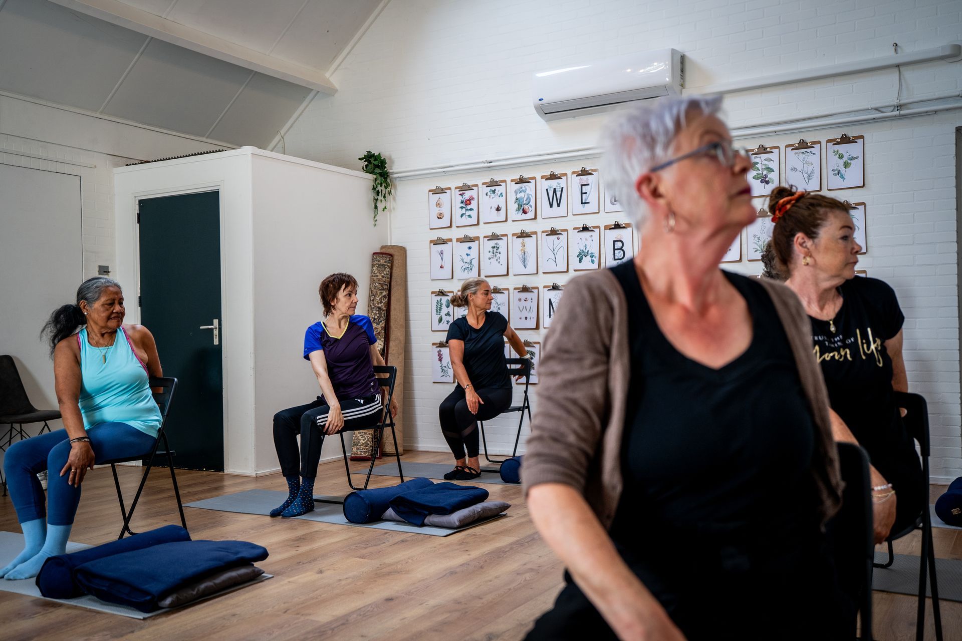 Stoelyoga Nijmegen Michi