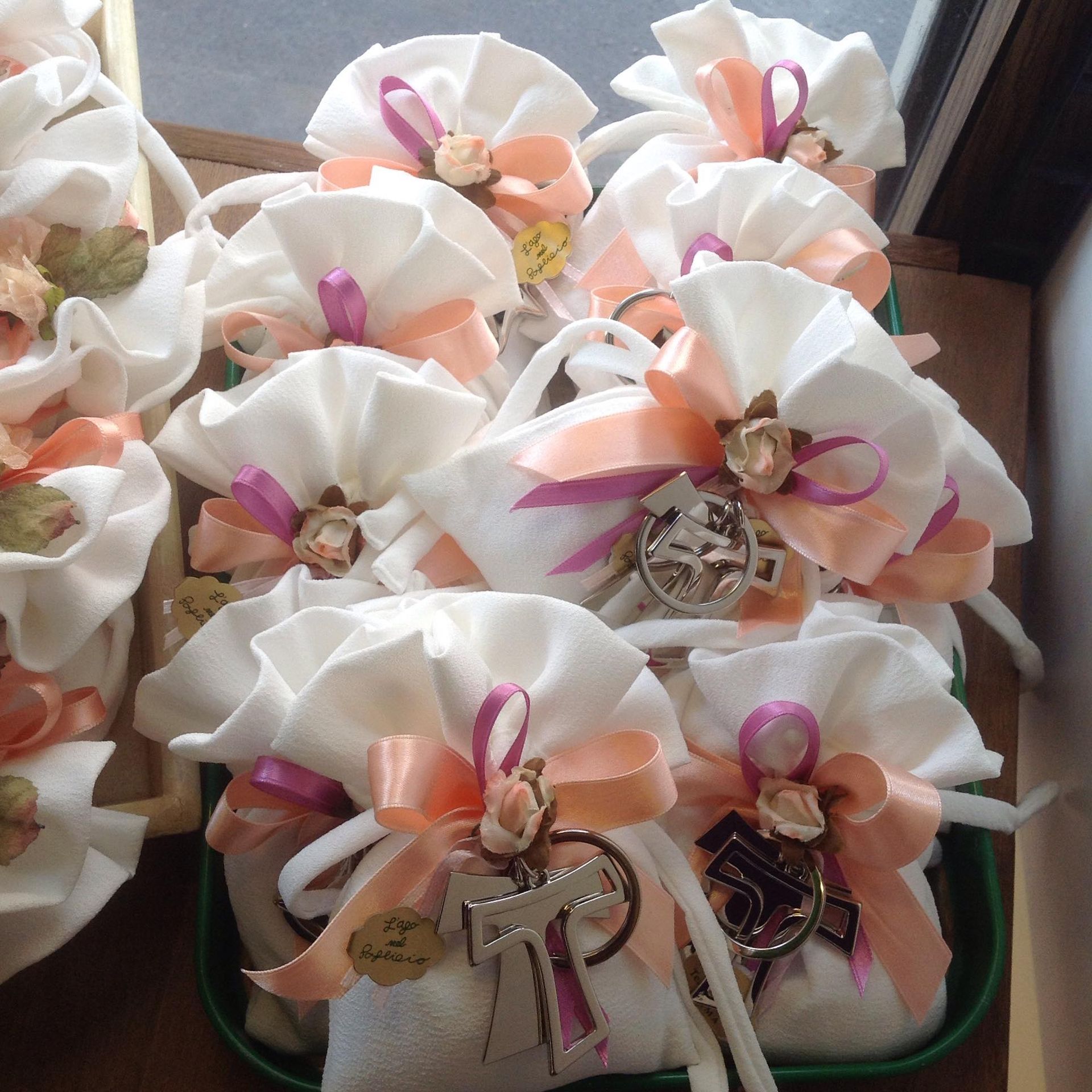 realizzazione bomboniere