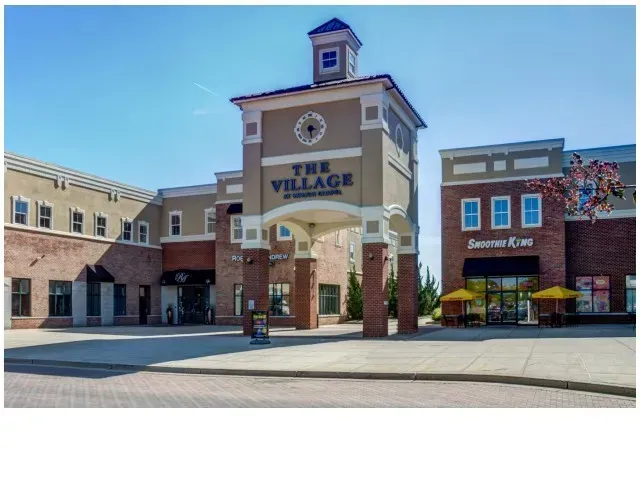 Apartment Community Neighborhood | Riverscape at Piney Orchard