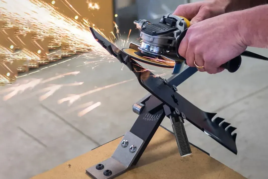 blade sharpener