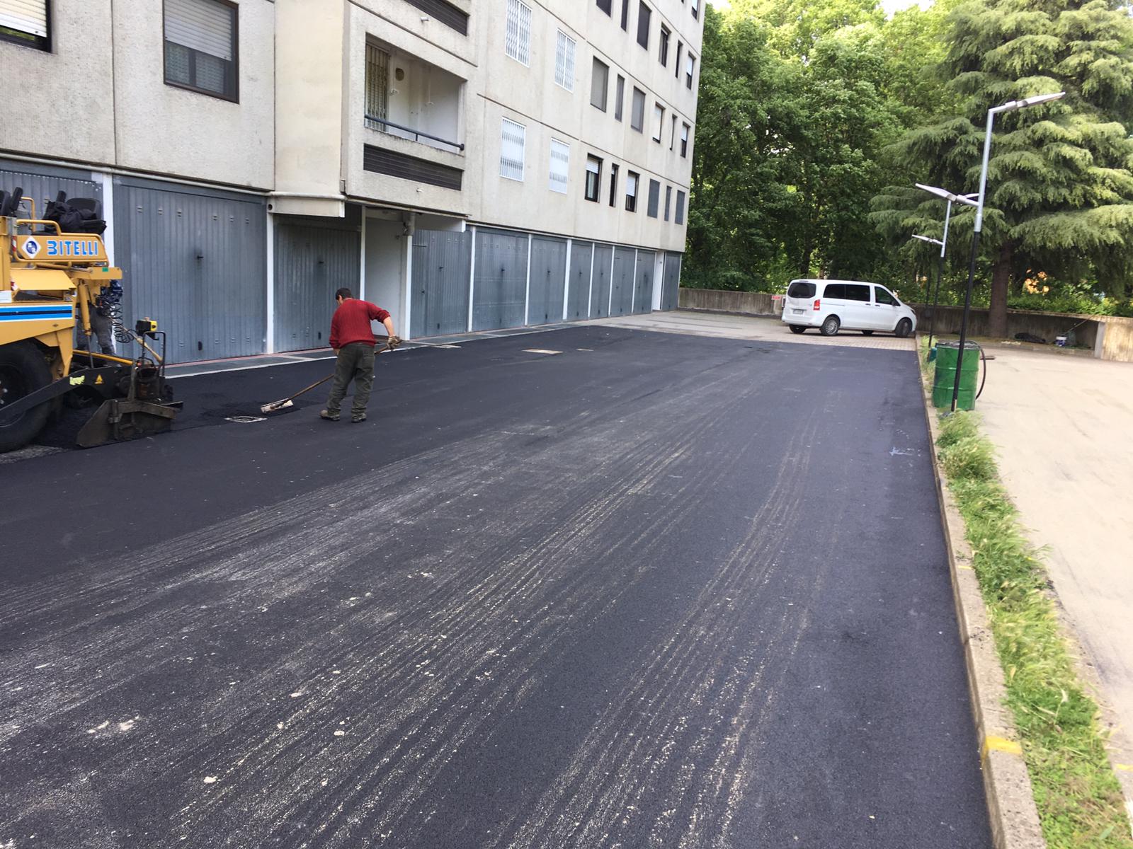 asfalto di strade condominiali