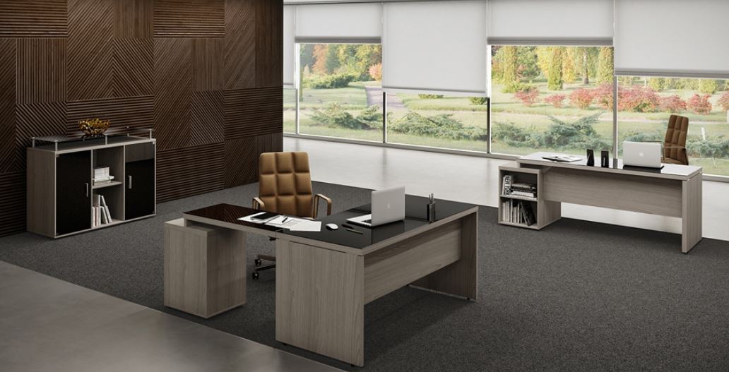 mesa retangular em L com pés painel