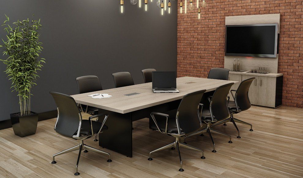 mesa de reunião com caixa para tomada