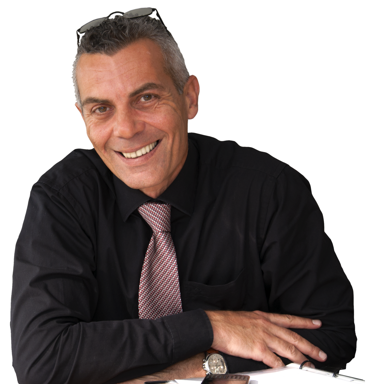 Andreas M. Montemitro lächelt in die Kamera