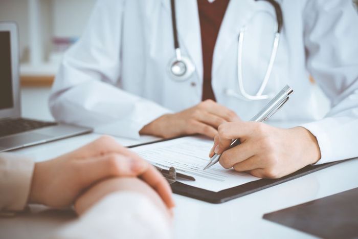 Doctor consulting
