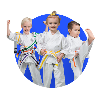 Three children in karate uniforms are standing next to each other in a blue circle.