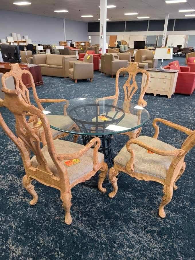 Used Hotel Furniture Dayton, OH