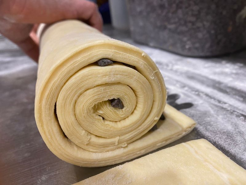 preparazione rollè  nei corsi di pasticceria a roma