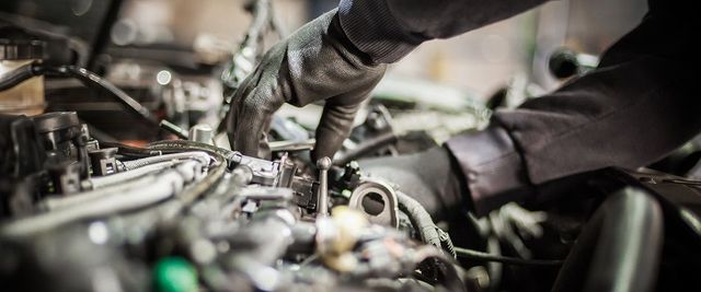 ac compressor mechanic