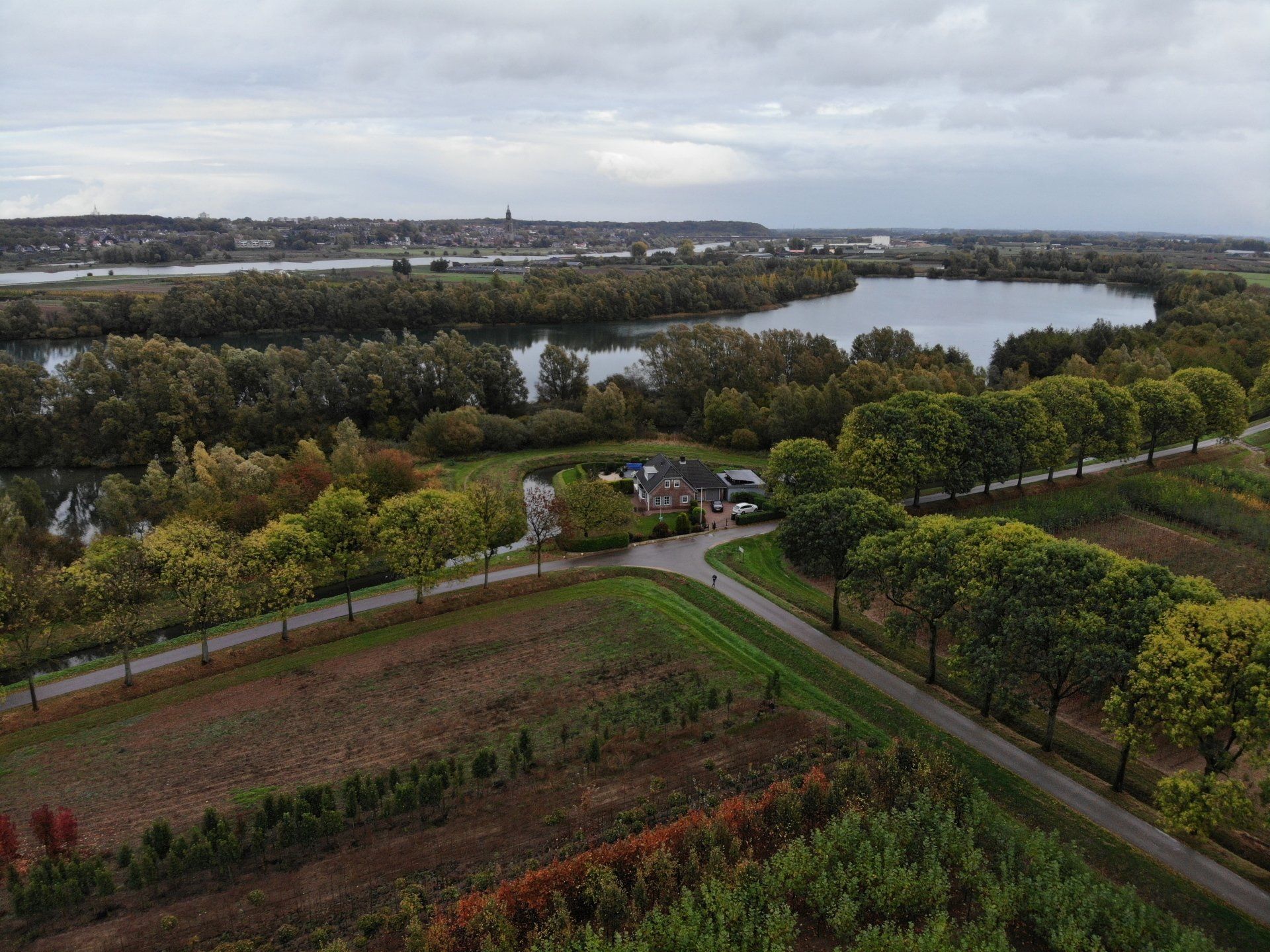 Zicht op Rhenen en de Rijn
