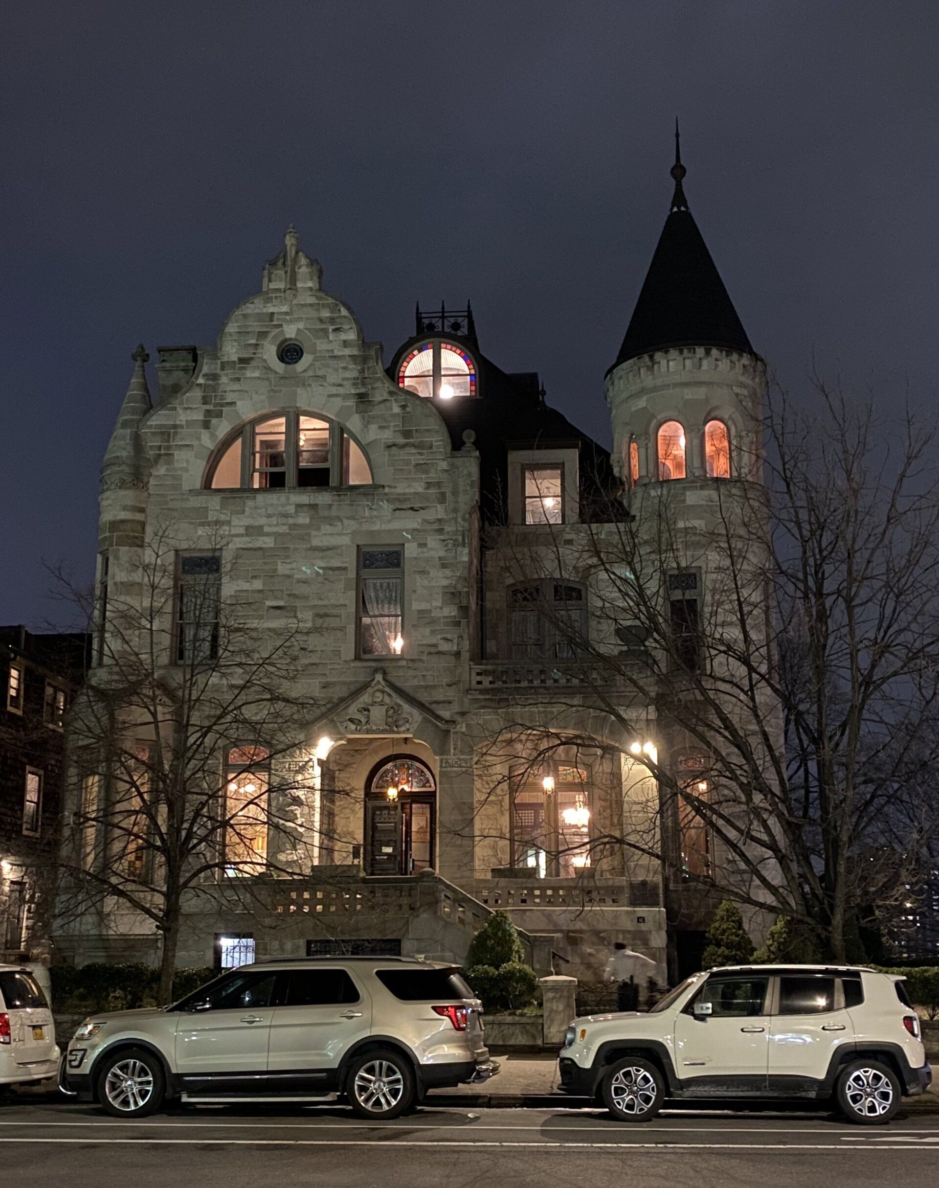 Baileys Mansion At Night — New York City, NY — Select Tours NYC