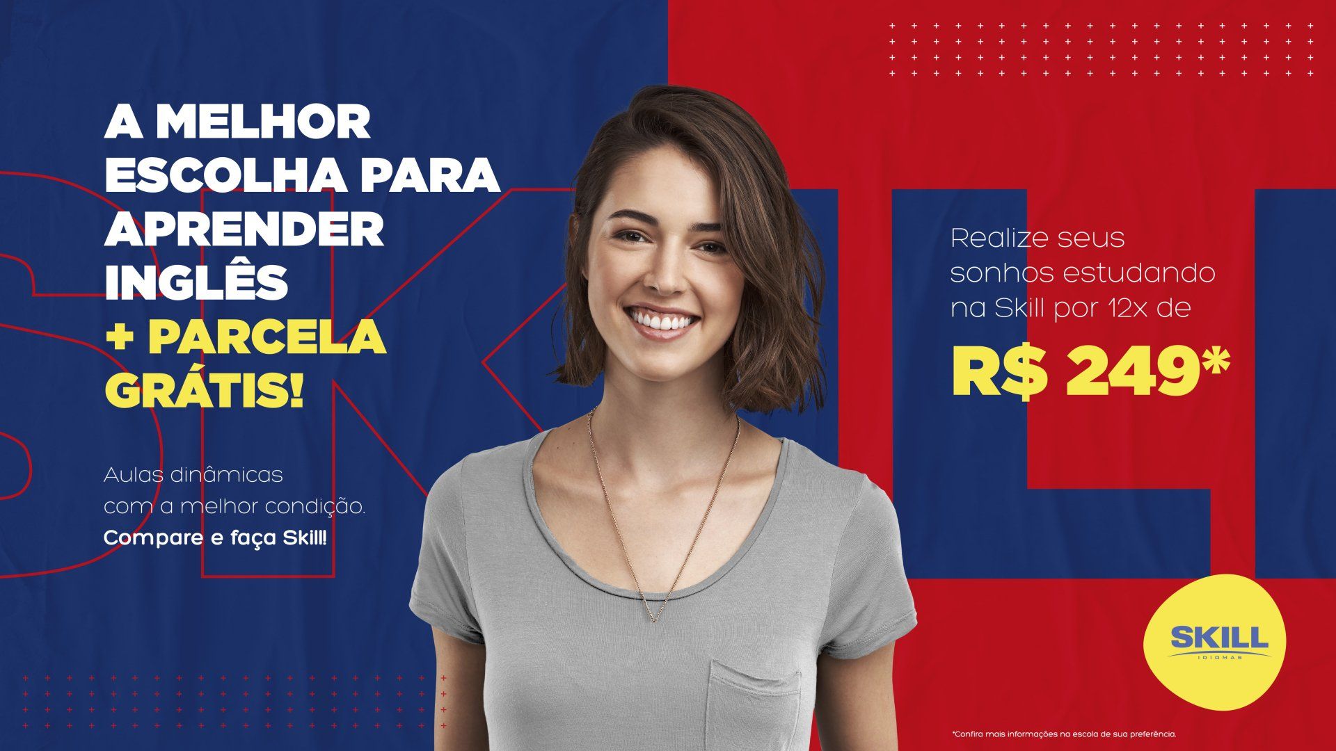 Uma mulher está sorrindo em frente a um fundo azul e vermelho.