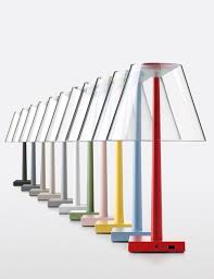 serie di lampade da tavolo colorate