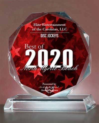 A glass plaque that says best of 2020 on it