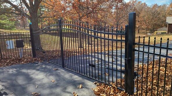 Residential Gate – Joplin, MO – GateWerks