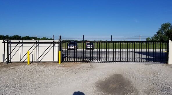 Commercial Gate – Joplin, MO – GateWerks
