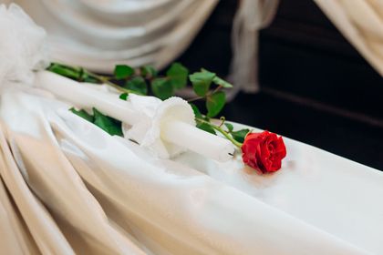 funerali semplici e di lusso