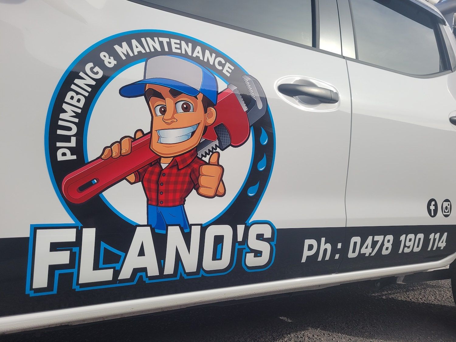Signage on a Truck — Professional Signs in Wollongong
