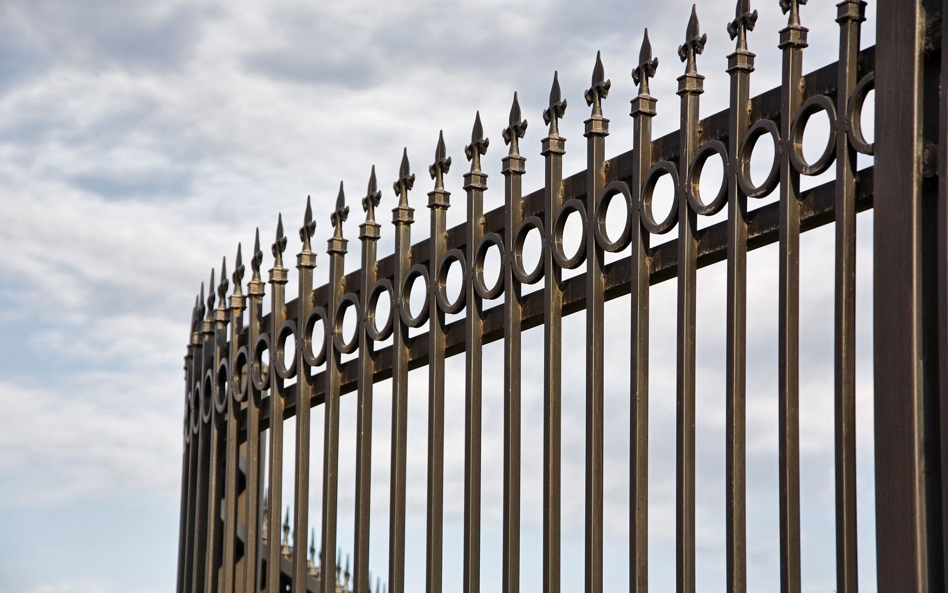 Automatic Gate Fence — Hattiesburg, MS — United Fence Co