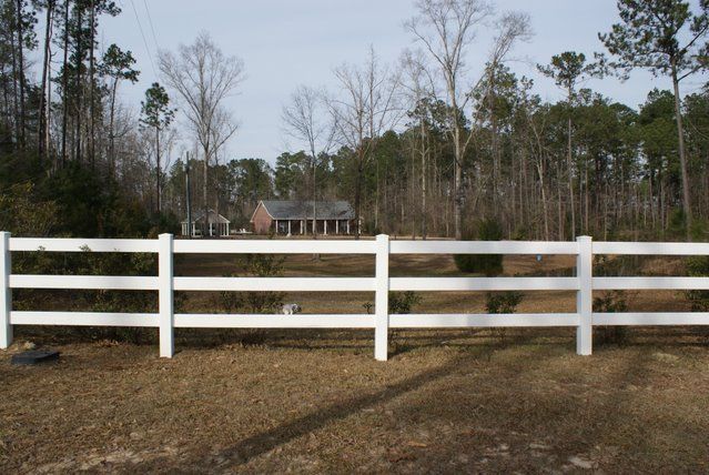 White Ranch Fence — Hattiesburg, MS — United Fence Co